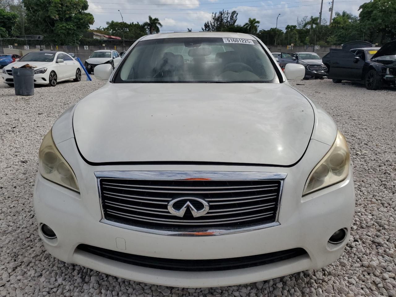 2012 INFINITI M37