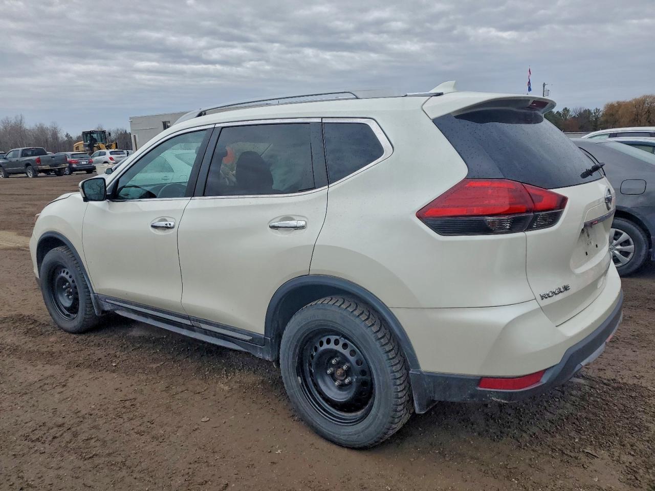 2017 NISSAN ROGUE