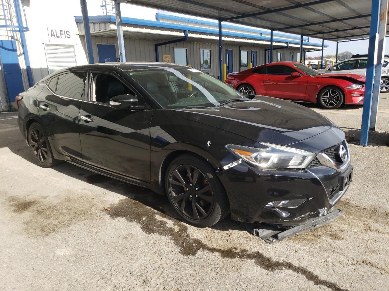 2018 NISSAN Maxima