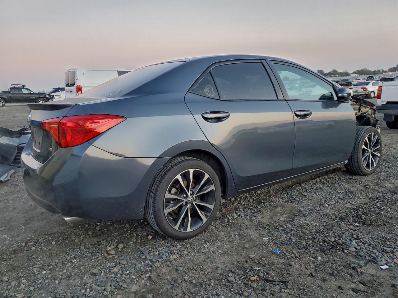 2018 TOYOTA COROLLA