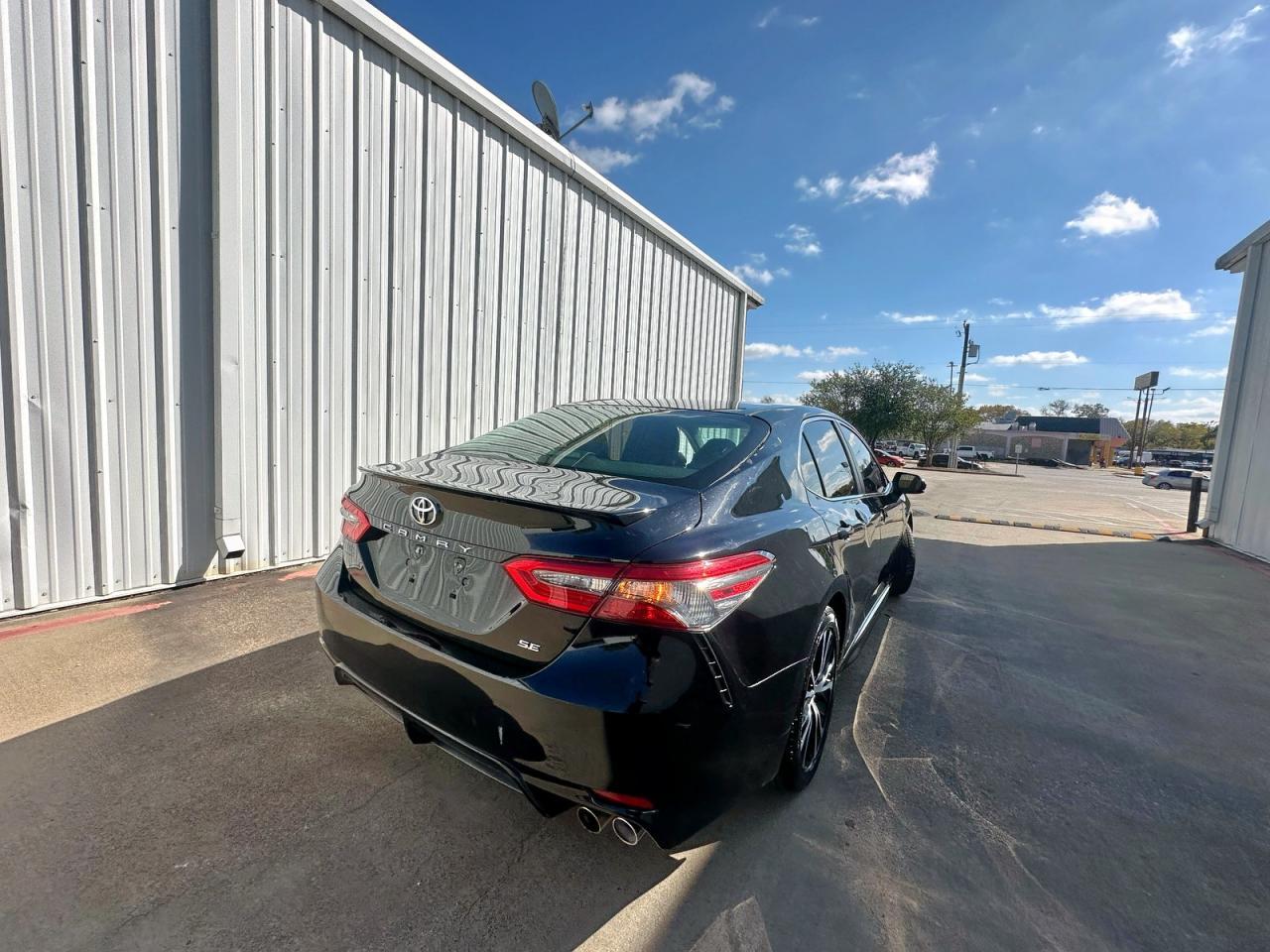 2018 TOYOTA CAMRY