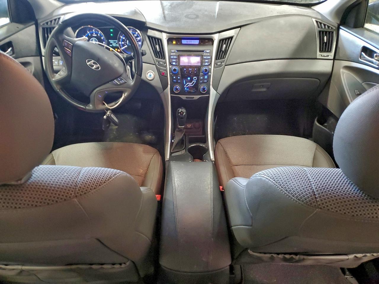 2012 HYUNDAI SONATA