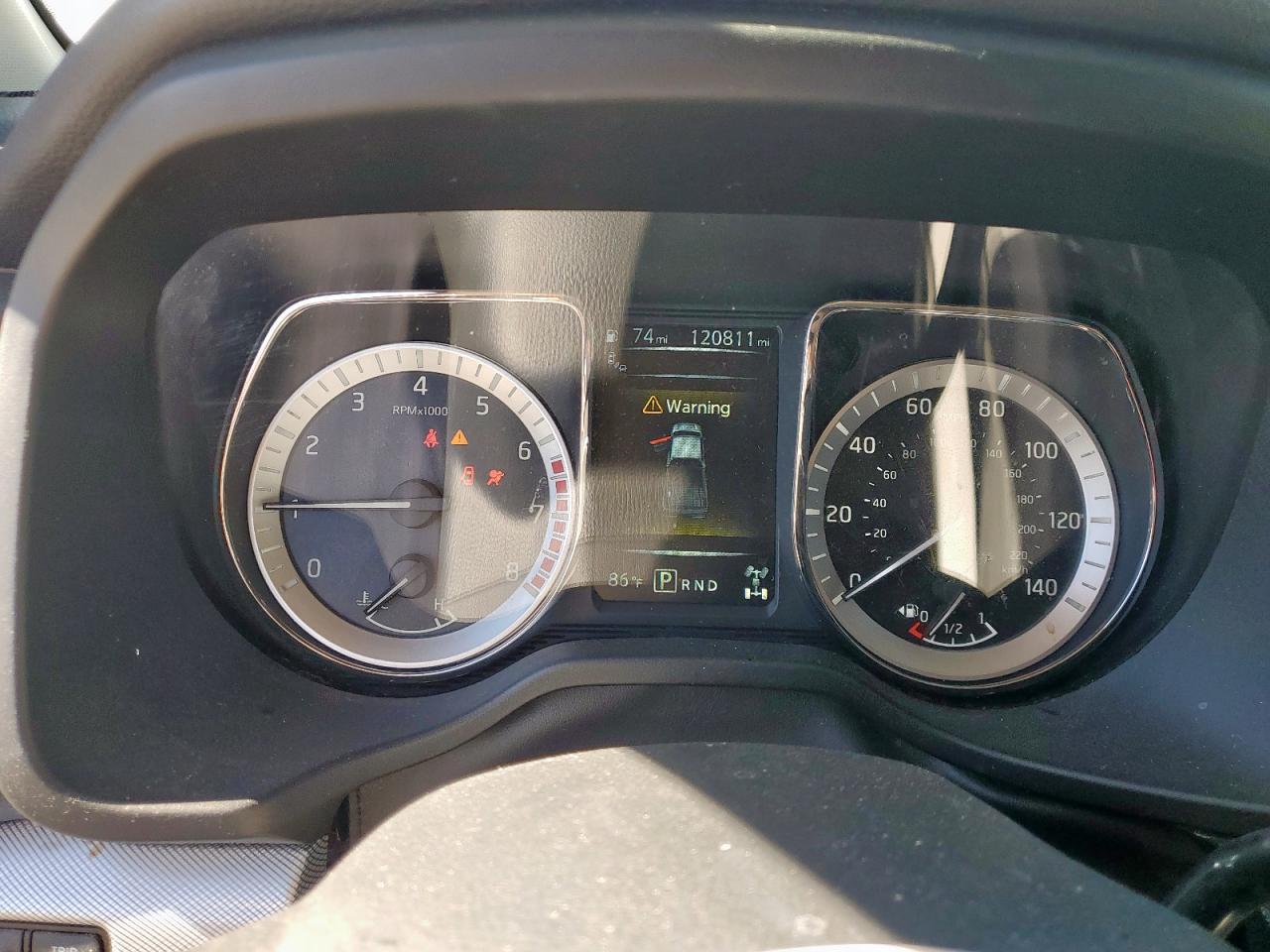2017 NISSAN Titan