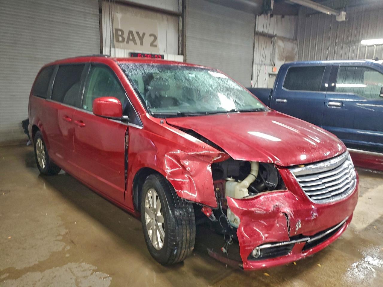 2016 CHRYSLER Town & Country