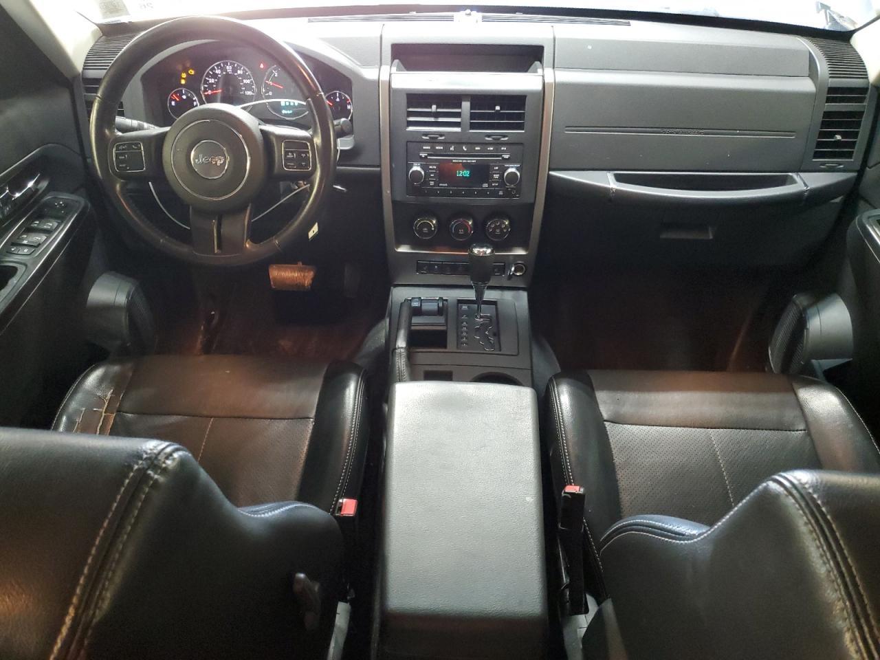 2012 JEEP Liberty