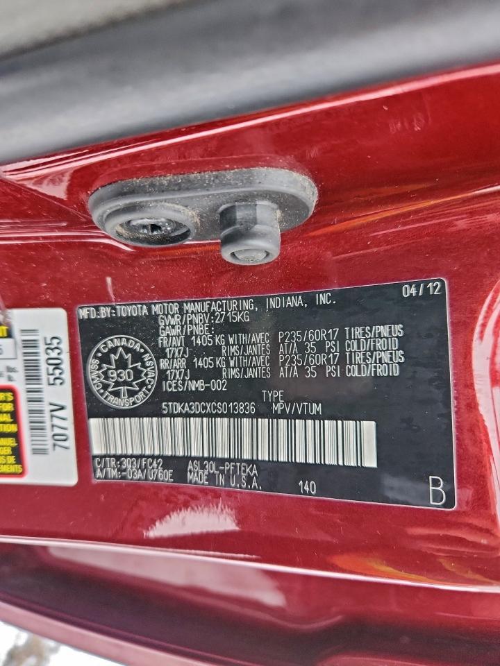 2012 TOYOTA SIENNA