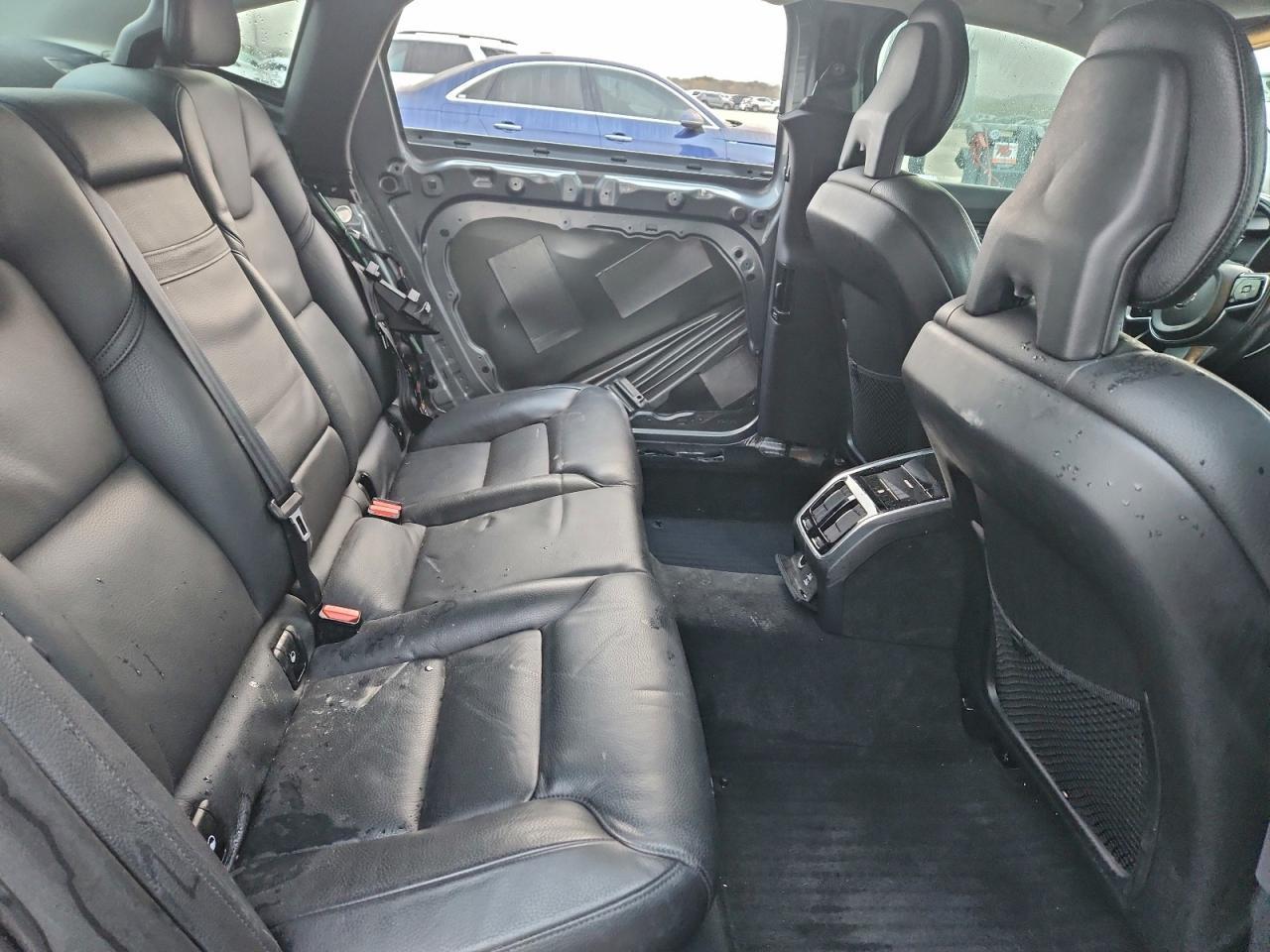2018 VOLVO S90