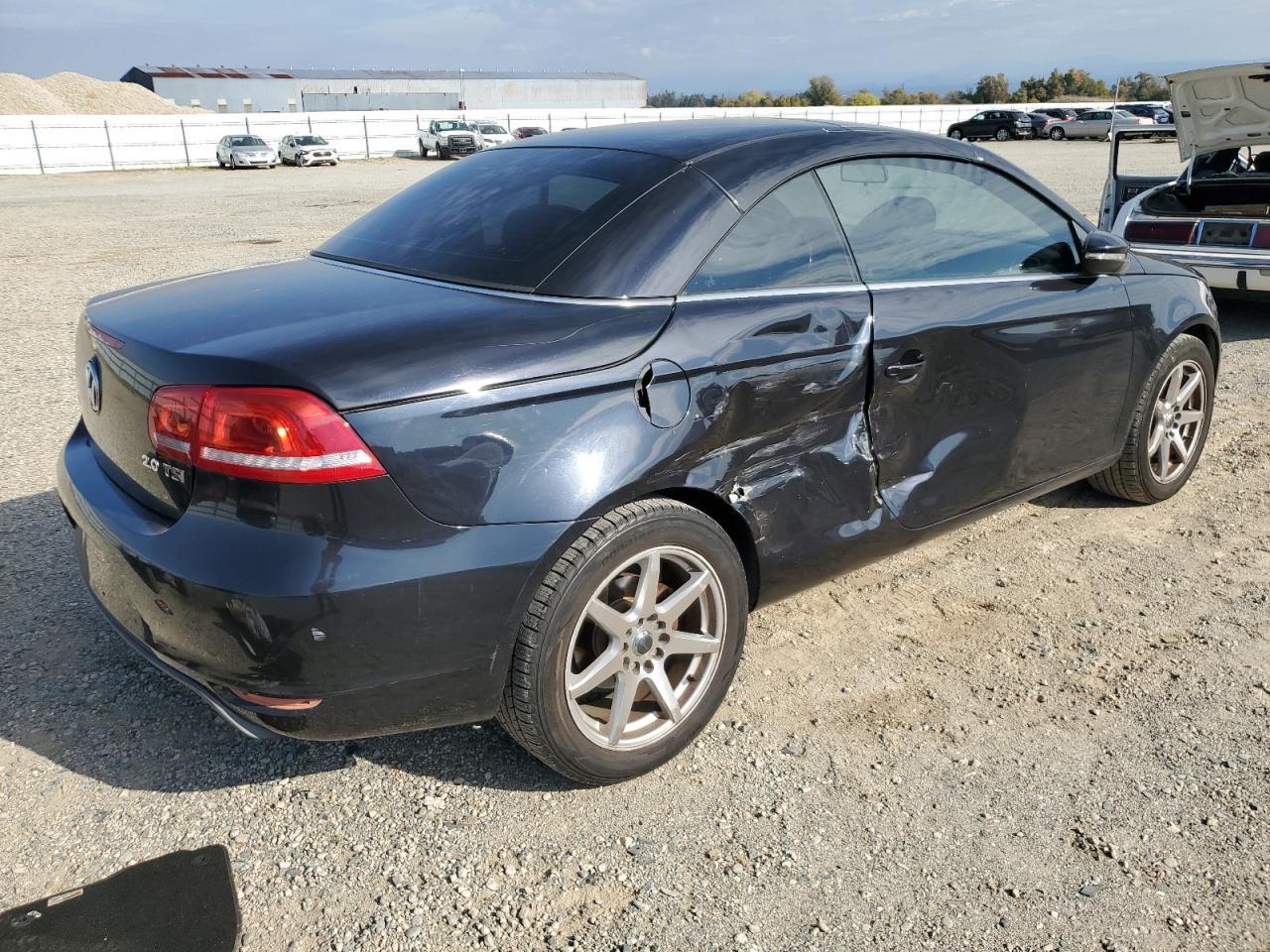 2013 VOLKSWAGEN EOS