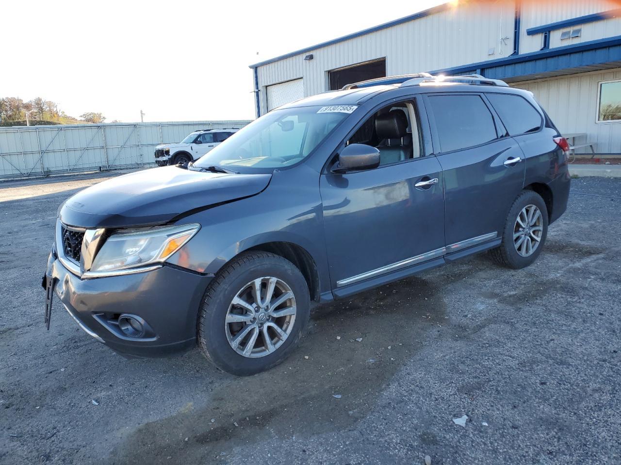 2013 NISSAN PATHFINDER