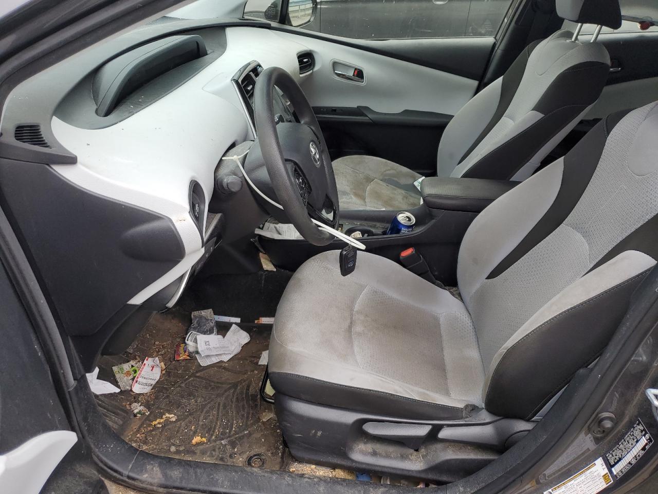 2019 TOYOTA PRIUS