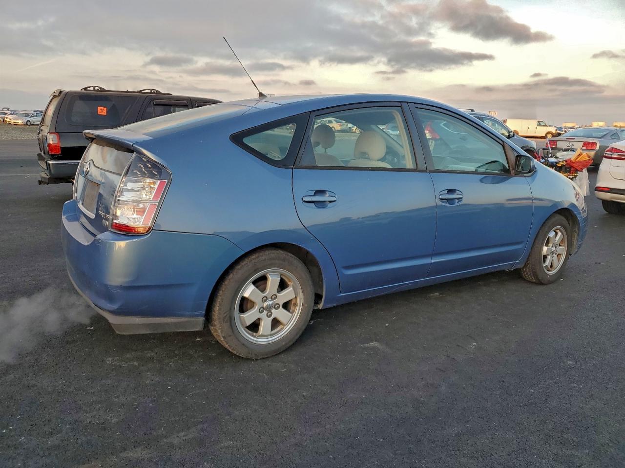 2004 TOYOTA PRIUS