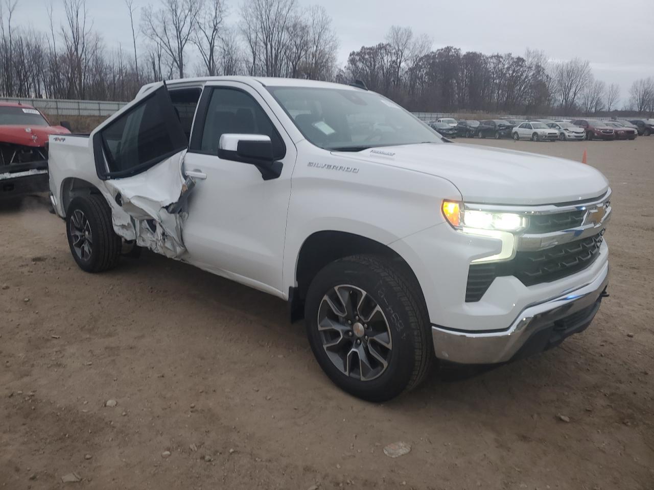 2025 CHEVROLET Silverado