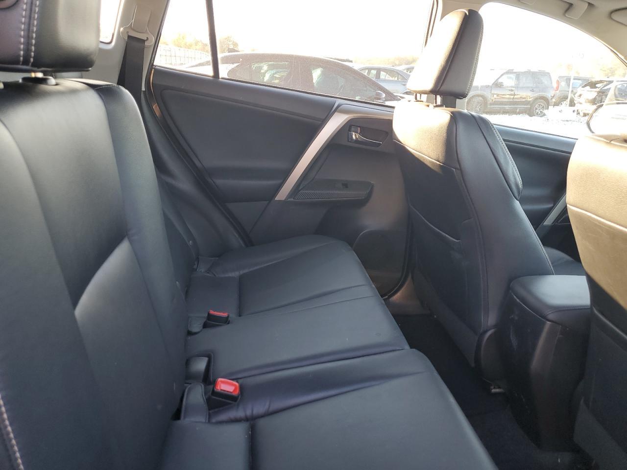 2014 TOYOTA RAV4