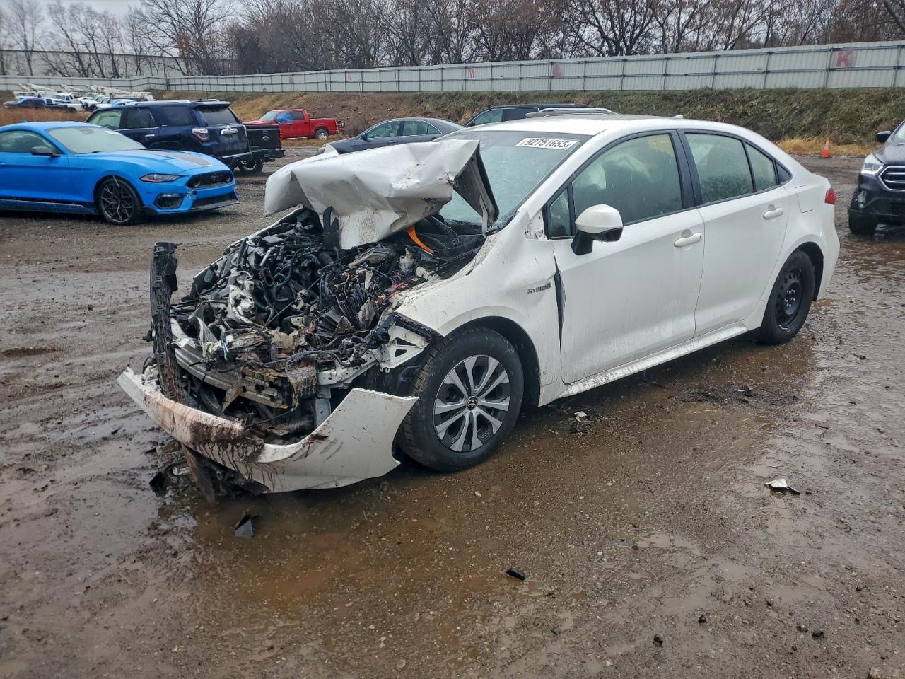 2021 TOYOTA COROLLA