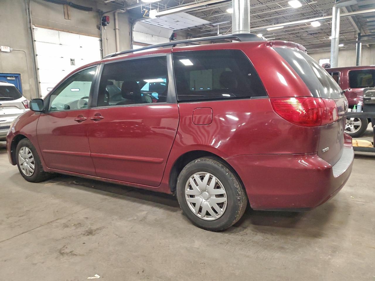 2009 TOYOTA SIENNA