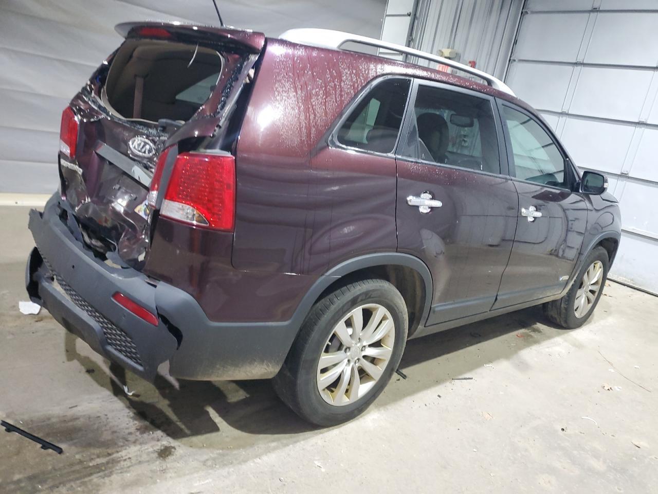 2011 KIA SORENTO