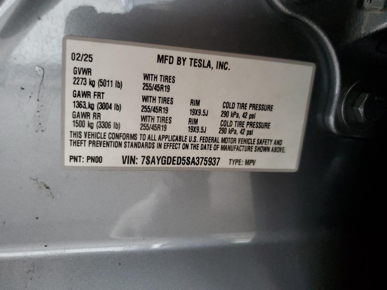 2025 TESLA MODEL Y