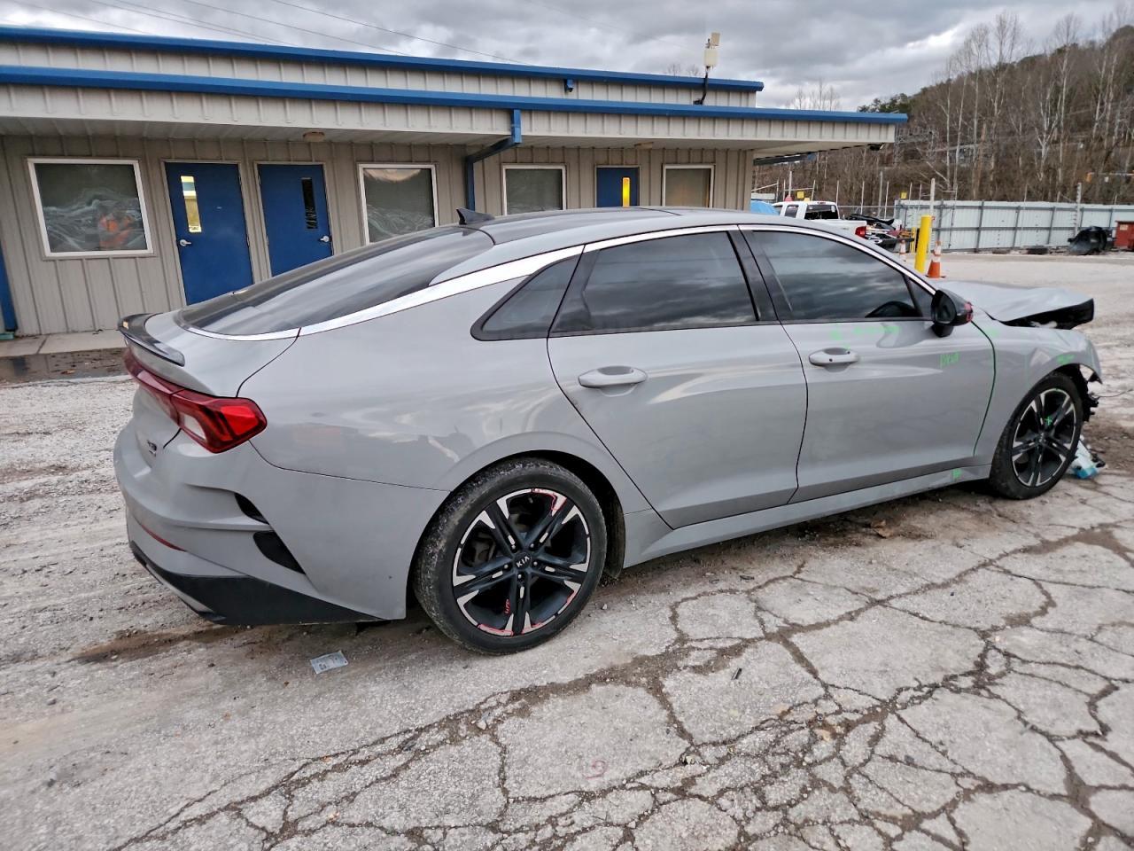 2021 KIA K5