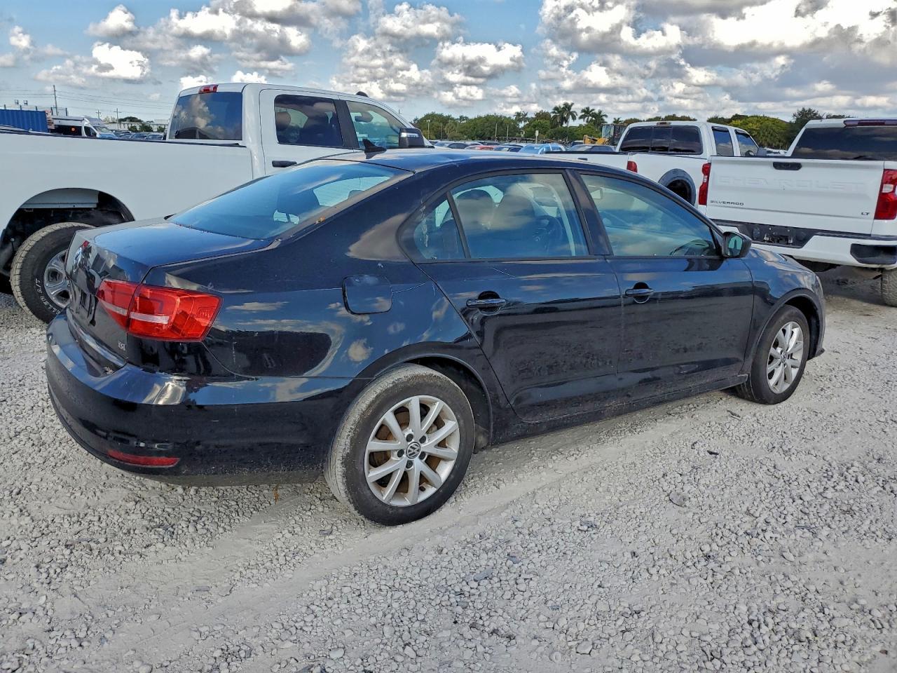 2015 VOLKSWAGEN JETTA