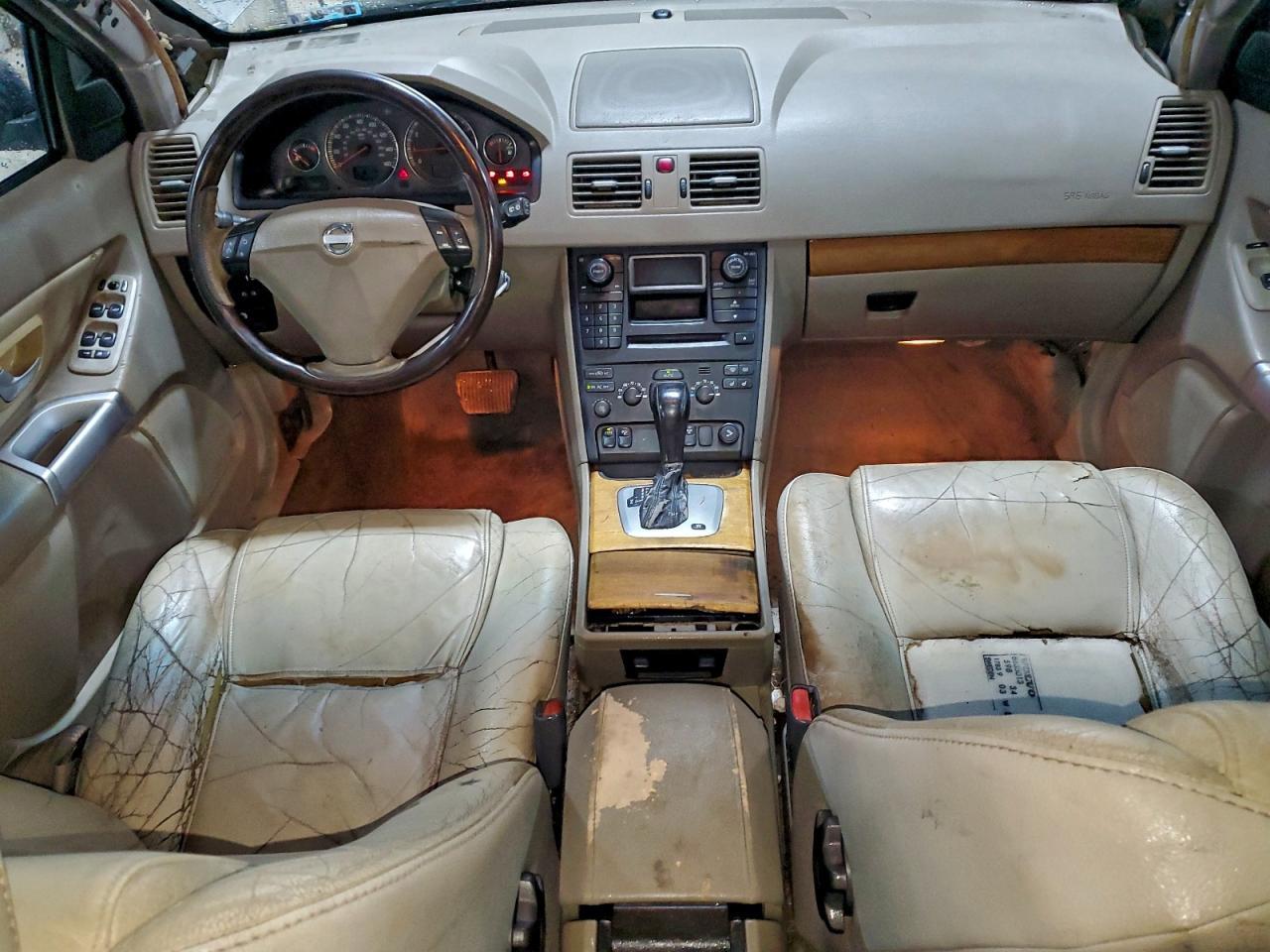 2004 VOLVO XC90