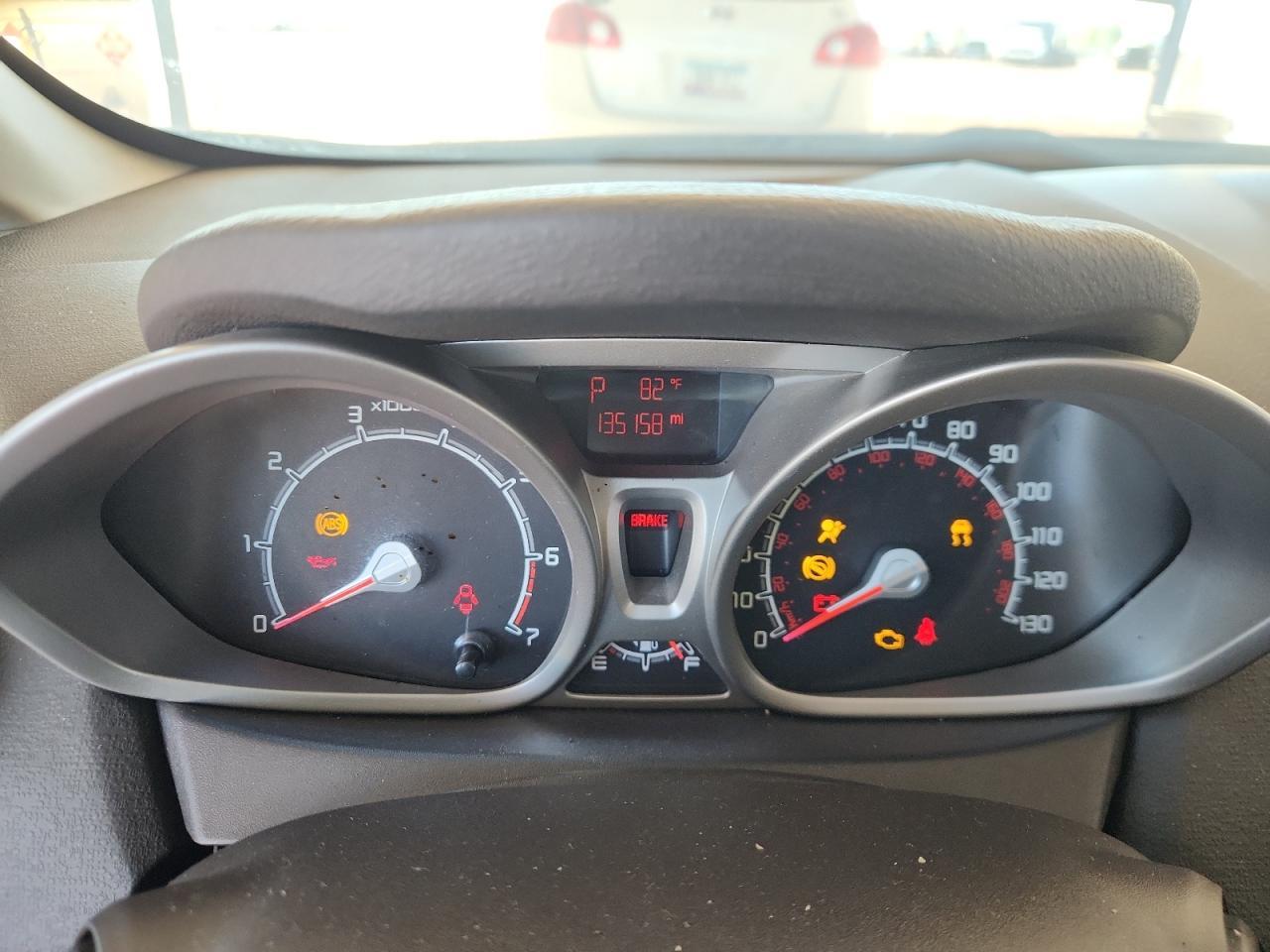 2012 FORD Fiesta