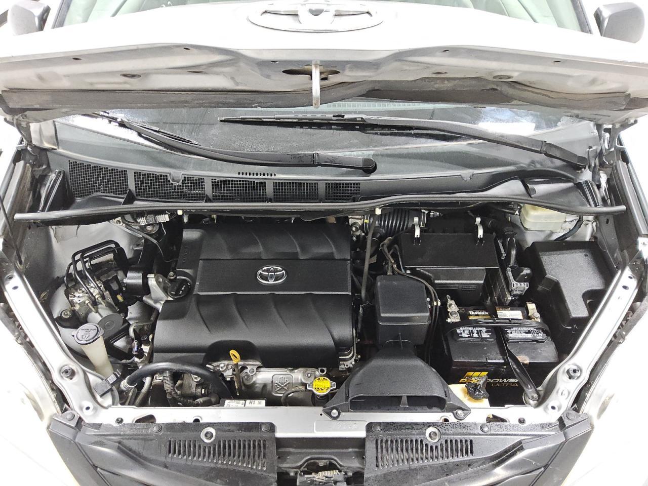 2014 TOYOTA SIENNA