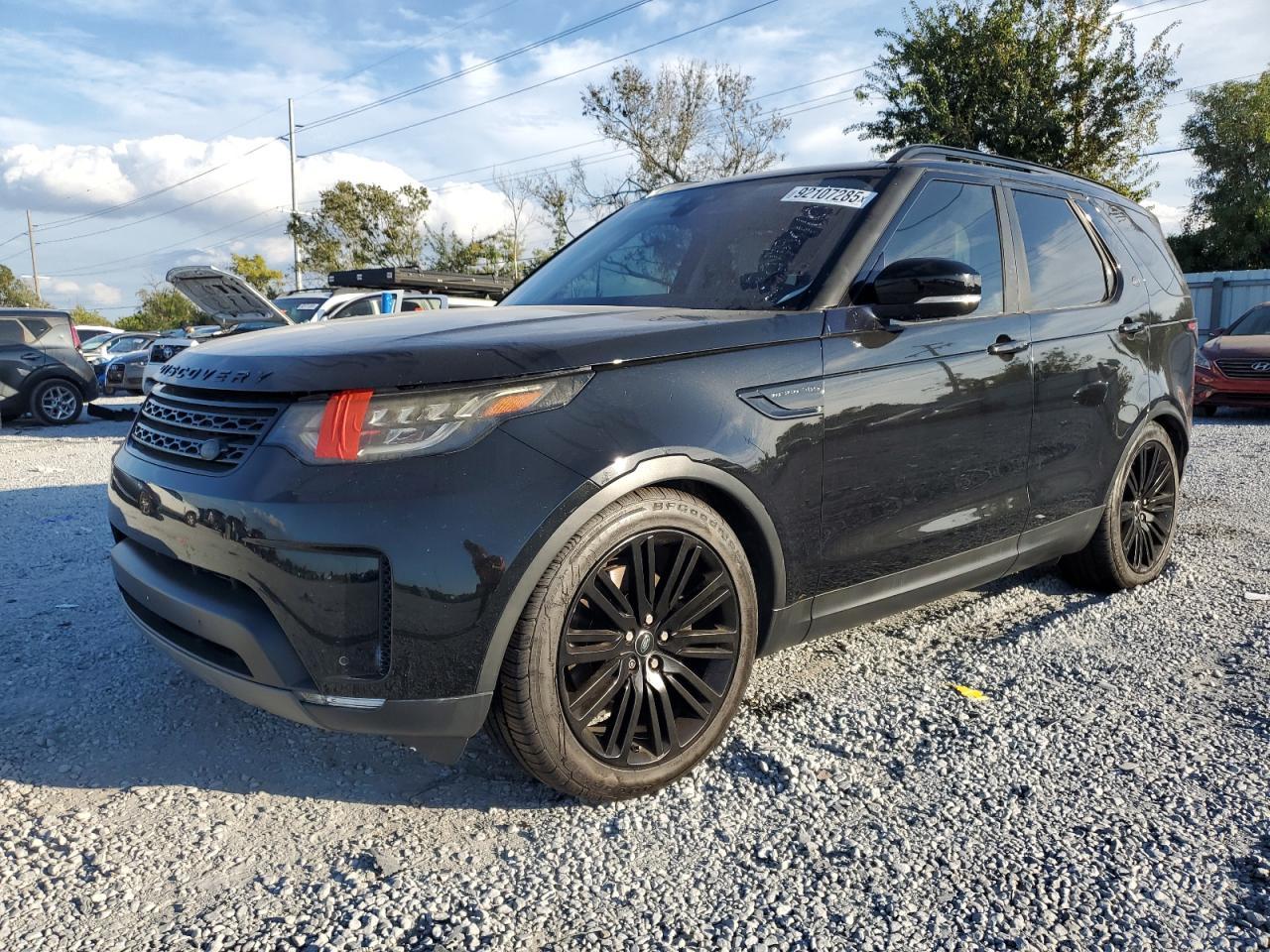 2017 LAND ROVER Discovery