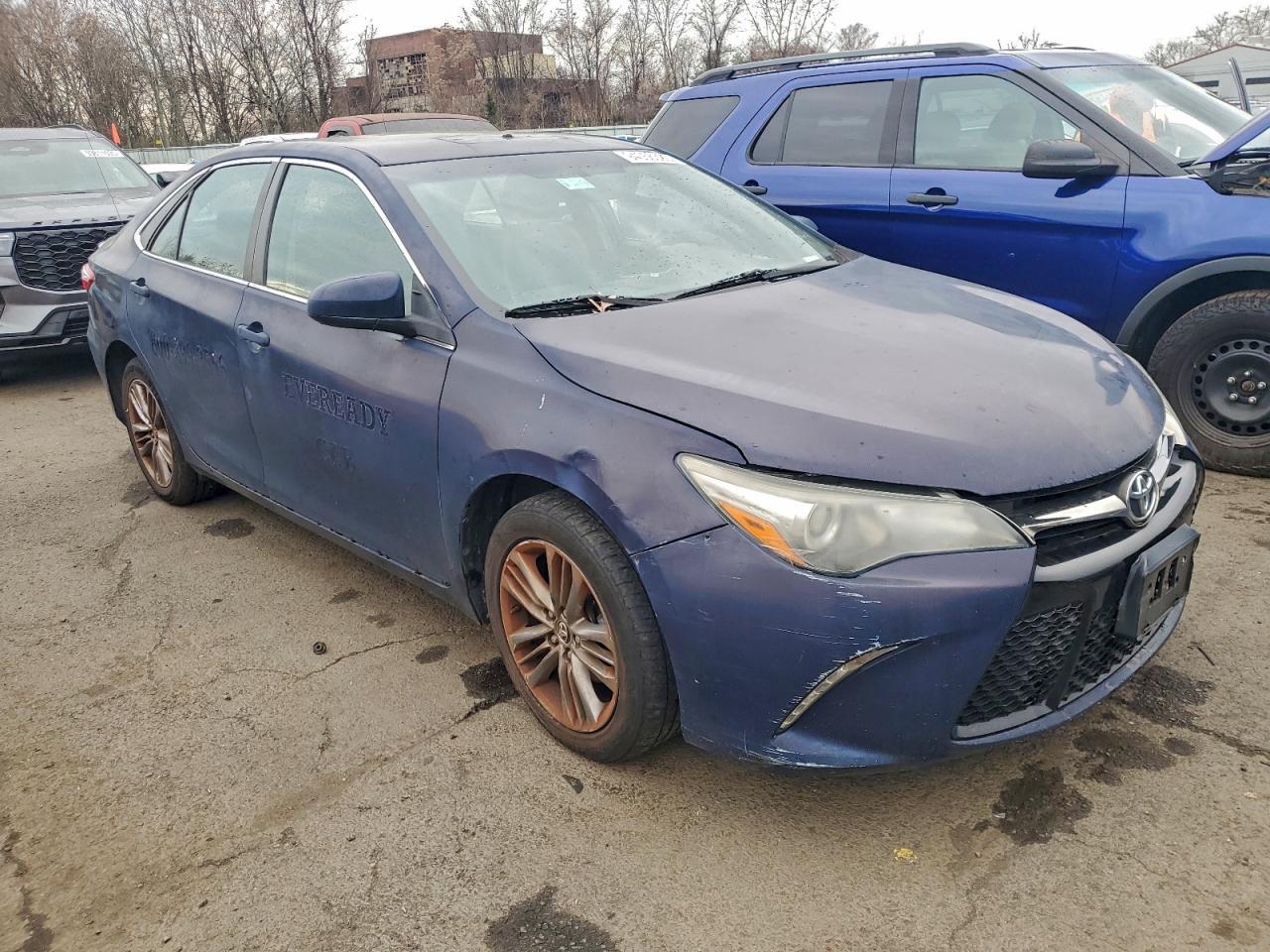 2016 TOYOTA CAMRY