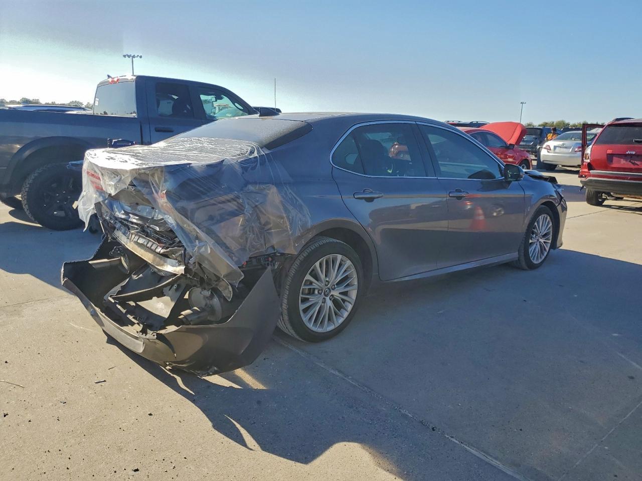 2019 TOYOTA CAMRY