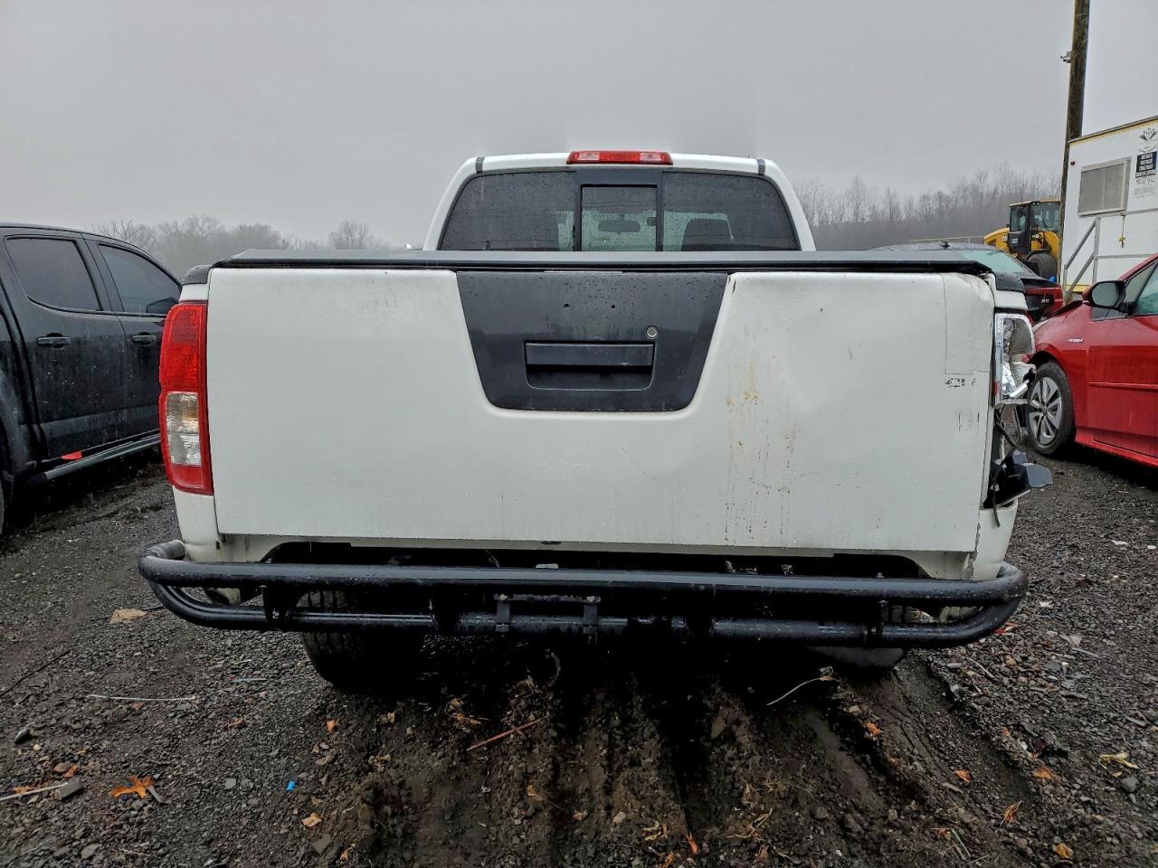 2012 NISSAN Frontier