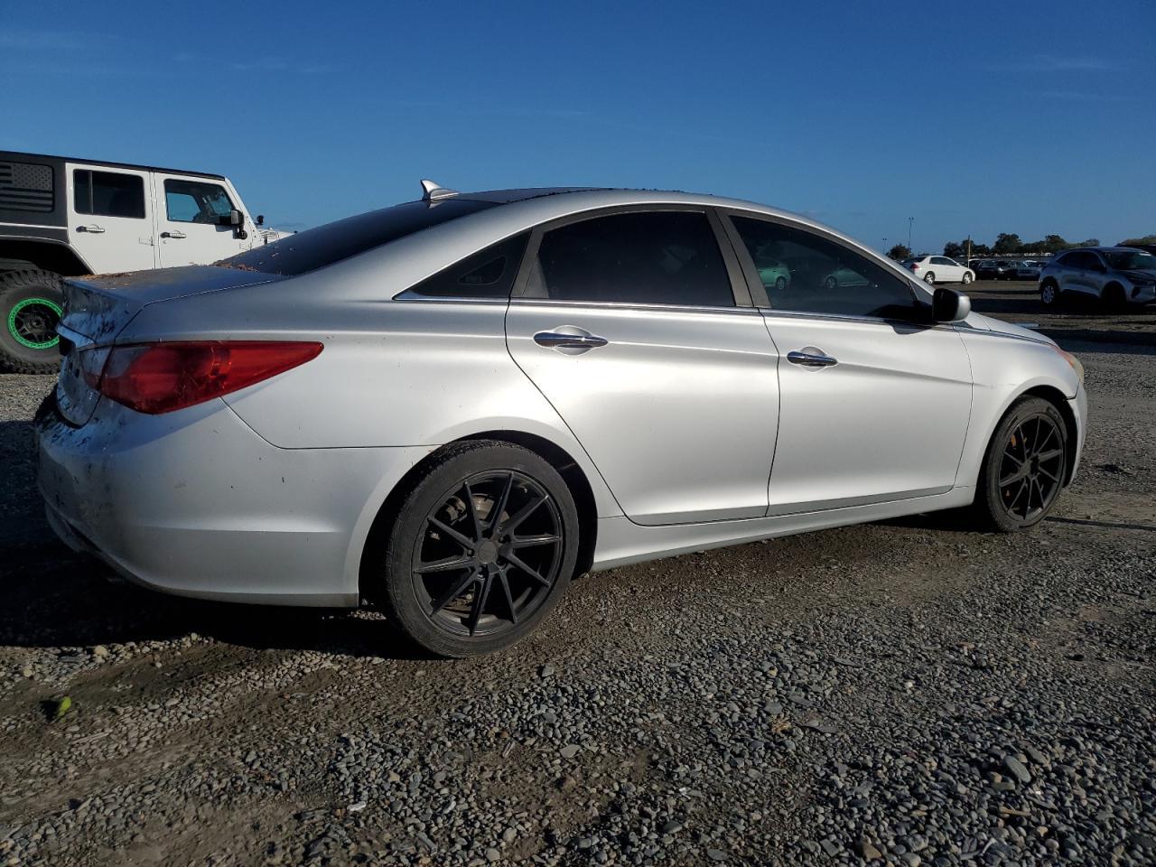2011 HYUNDAI SONATA