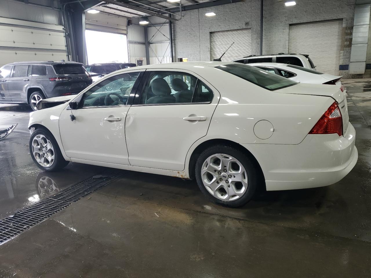 2011 FORD FUSION