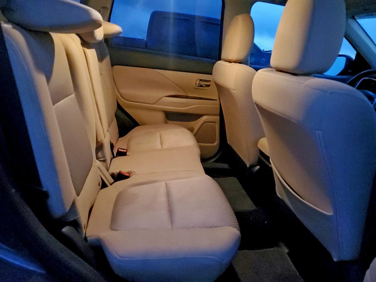2017 MITSUBISHI outlander