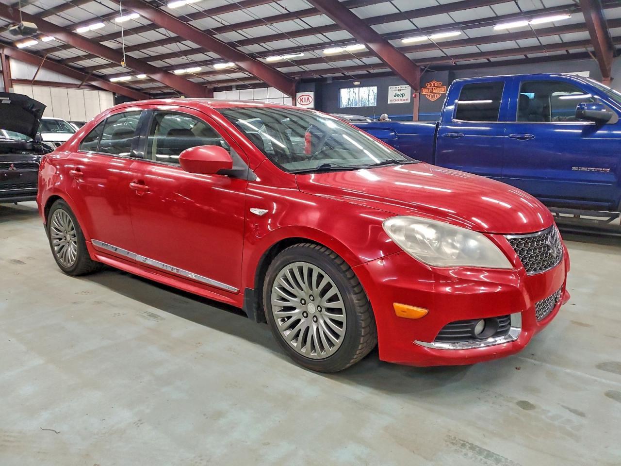2012 SUZUKI Kizashi