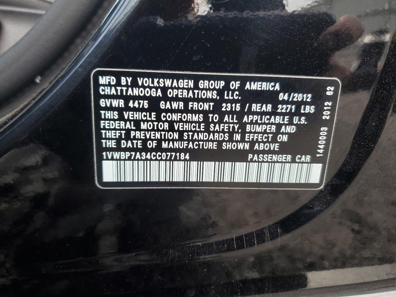 2012 VOLKSWAGEN Passat