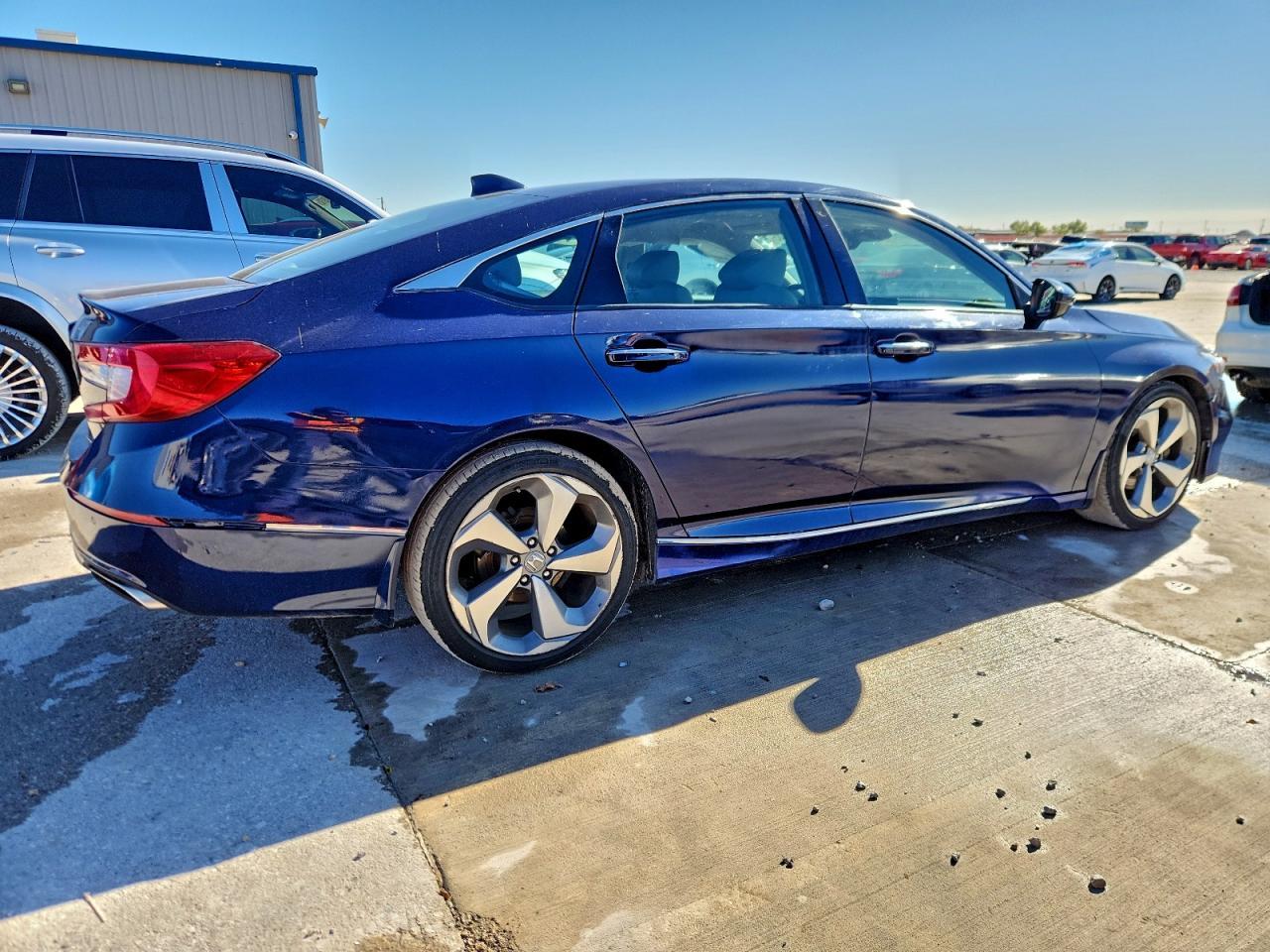 2018 HONDA ACCORD