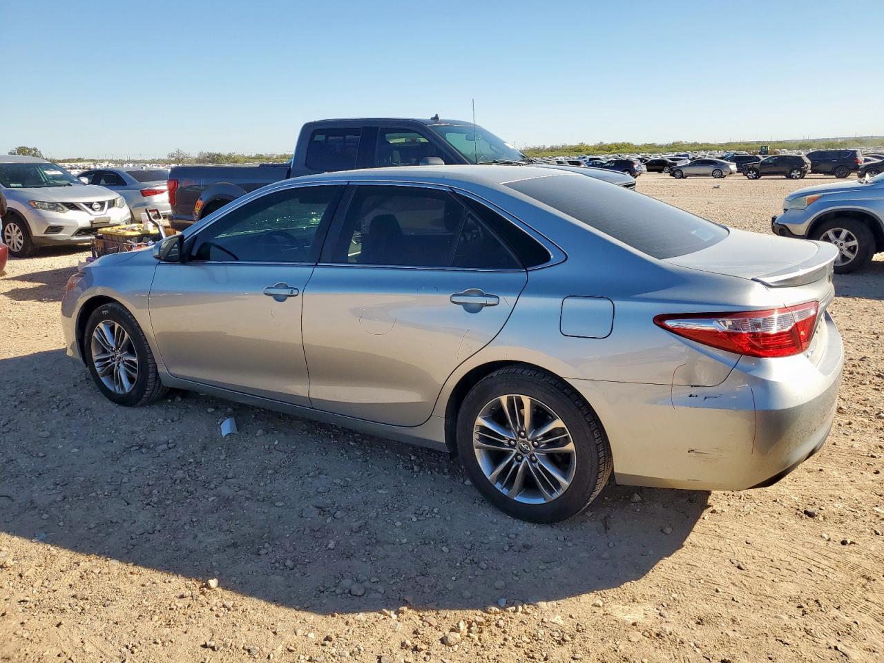 2017 TOYOTA CAMRY