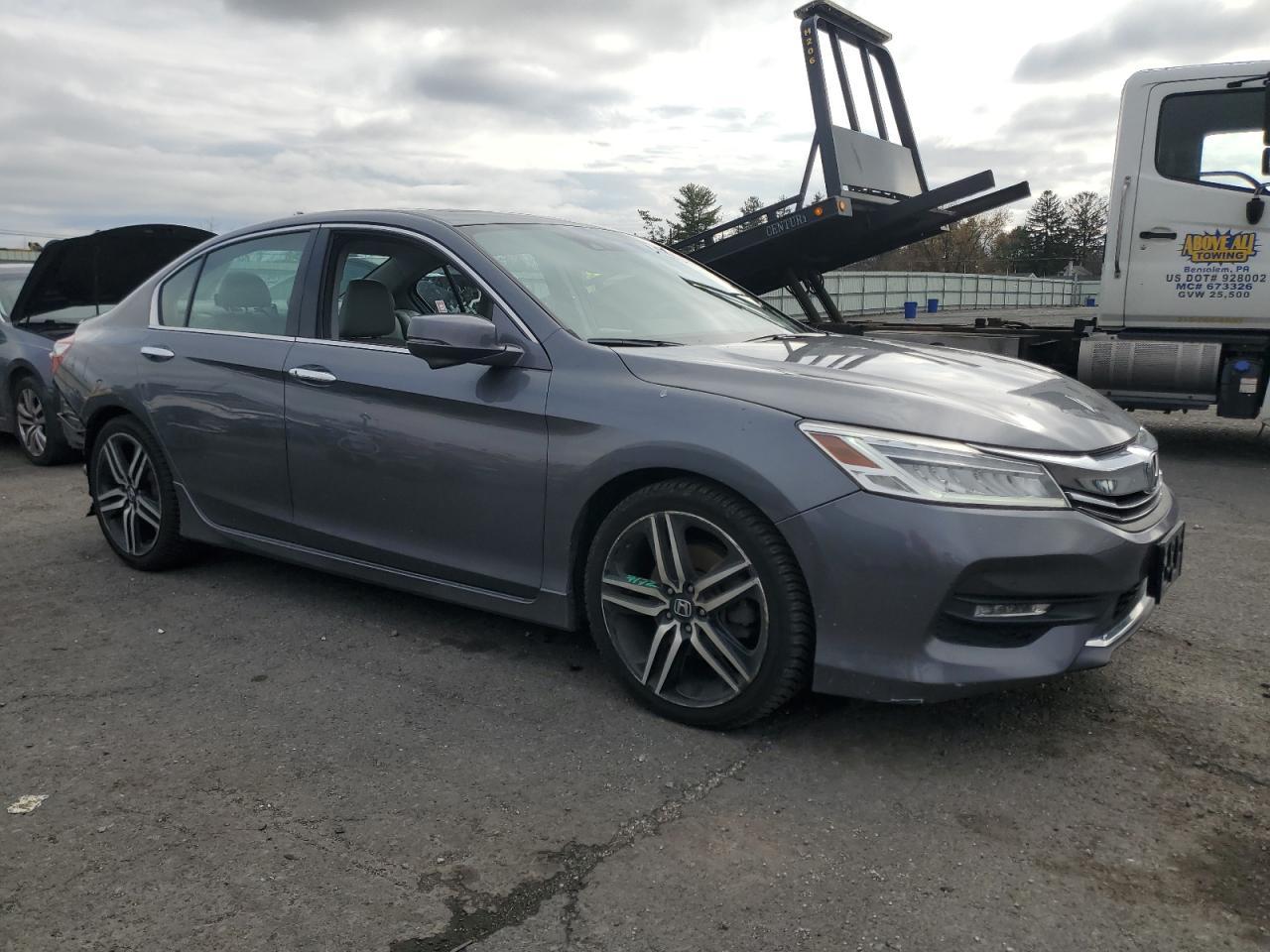 2017 HONDA ACCORD