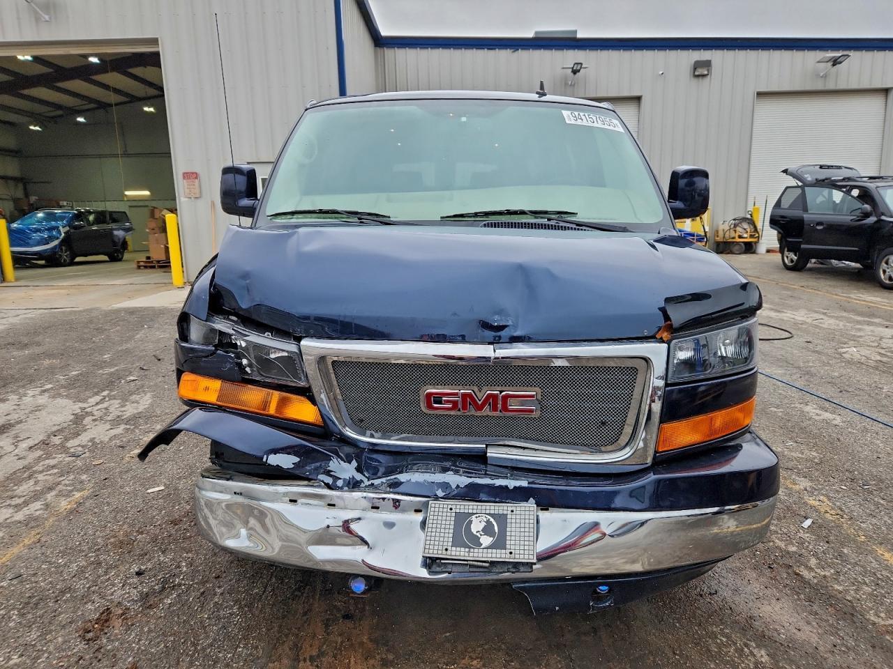 2010 GMC Savana