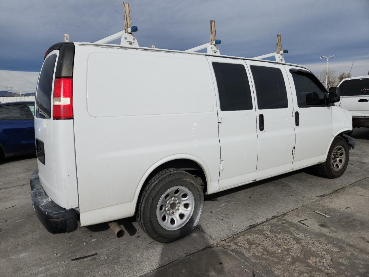 2013 CHEVROLET Express 1500