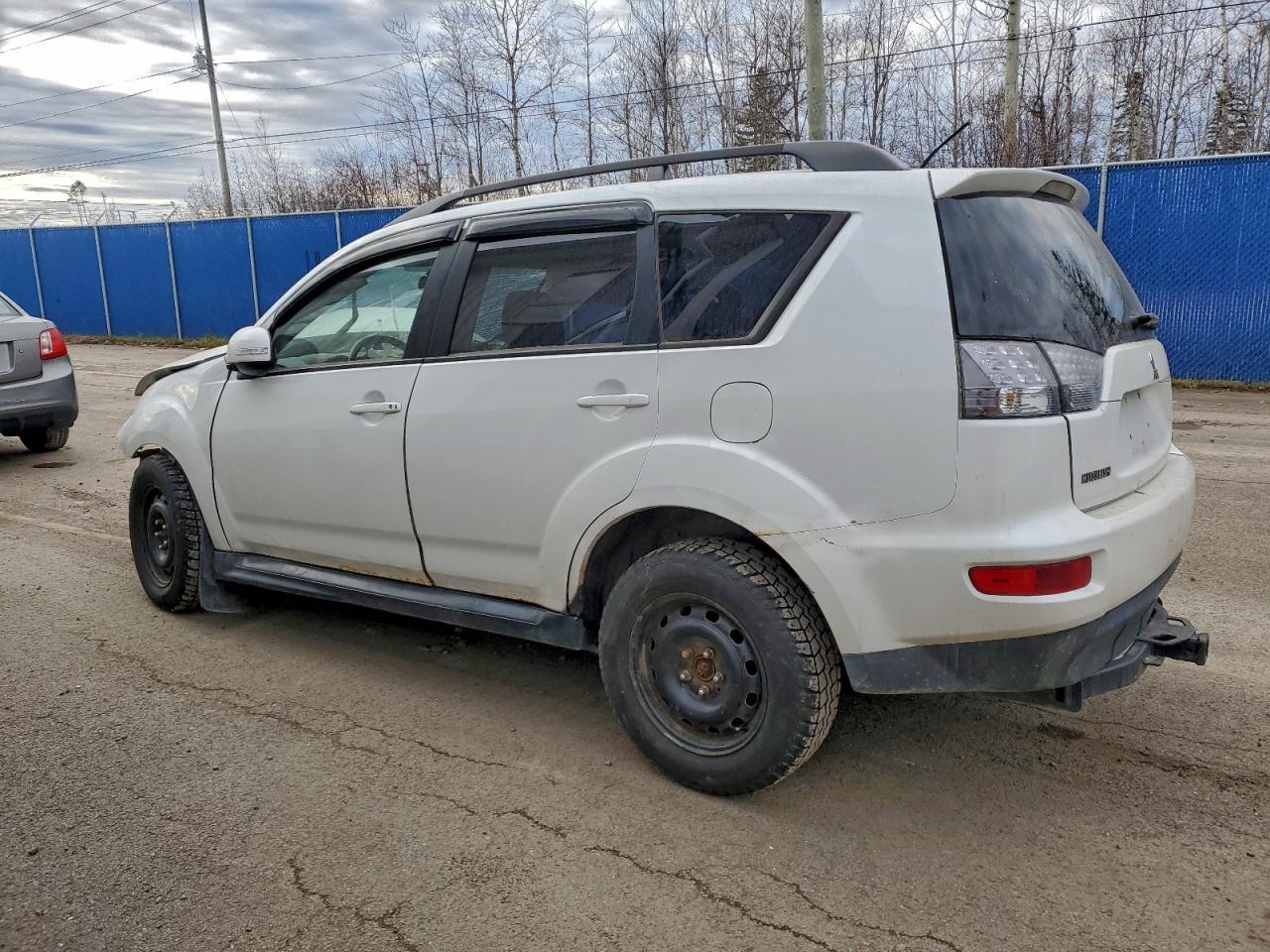 2010 MITSUBISHI outlander