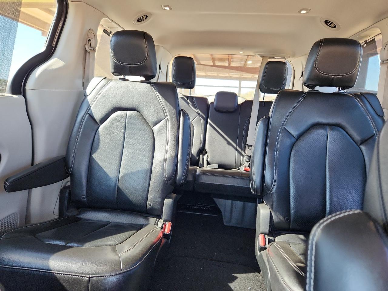 2022 CHRYSLER Pacifica