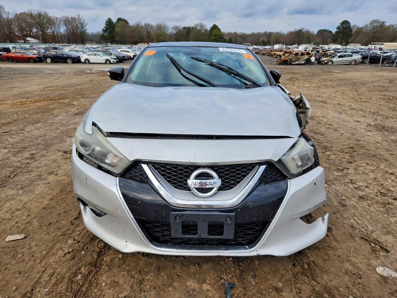 2017 NISSAN Maxima