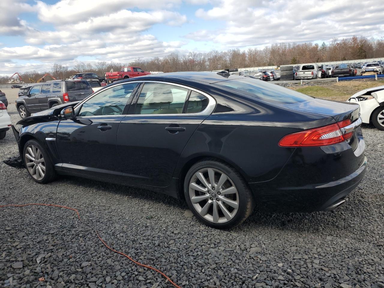 2013 JAGUAR XF