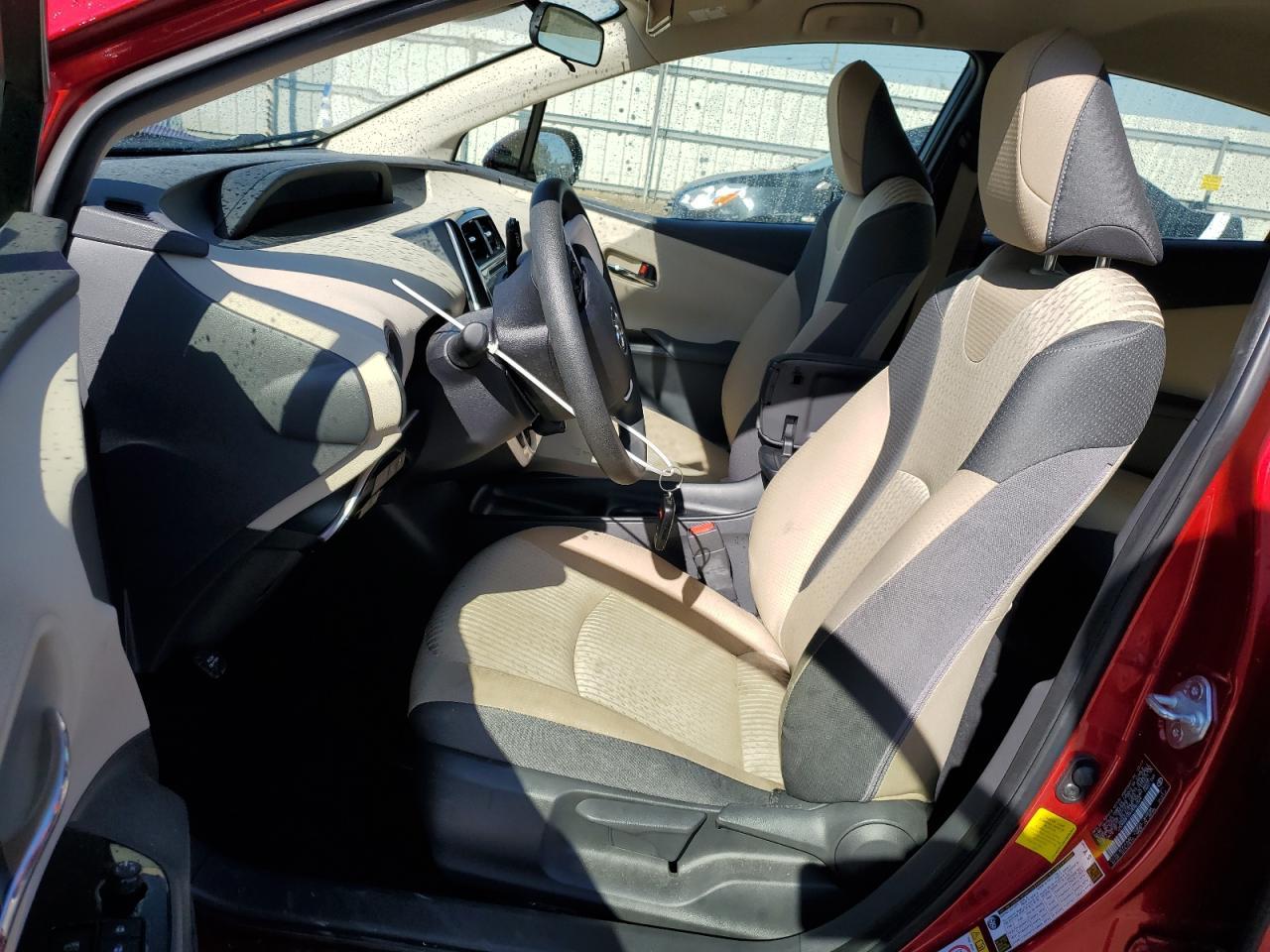 2017 TOYOTA PRIUS