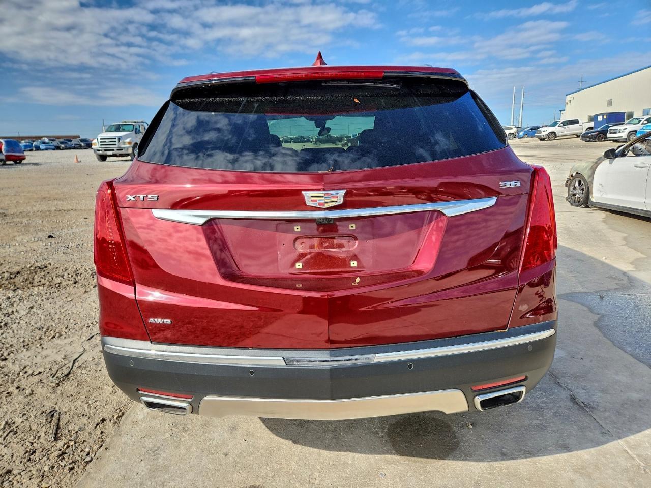 2018 CADILLAC XT5