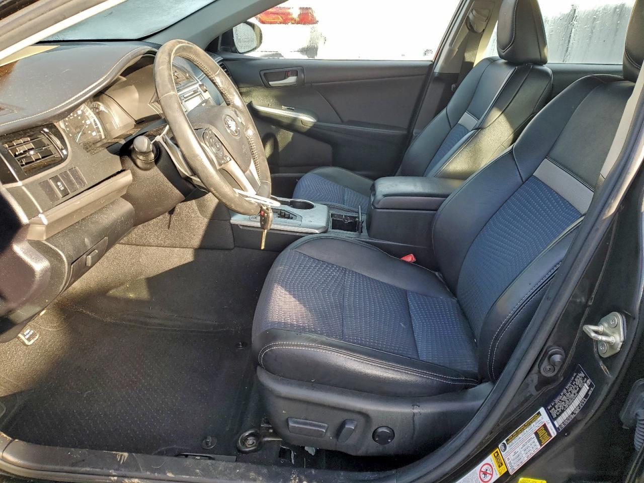 2014 TOYOTA CAMRY
