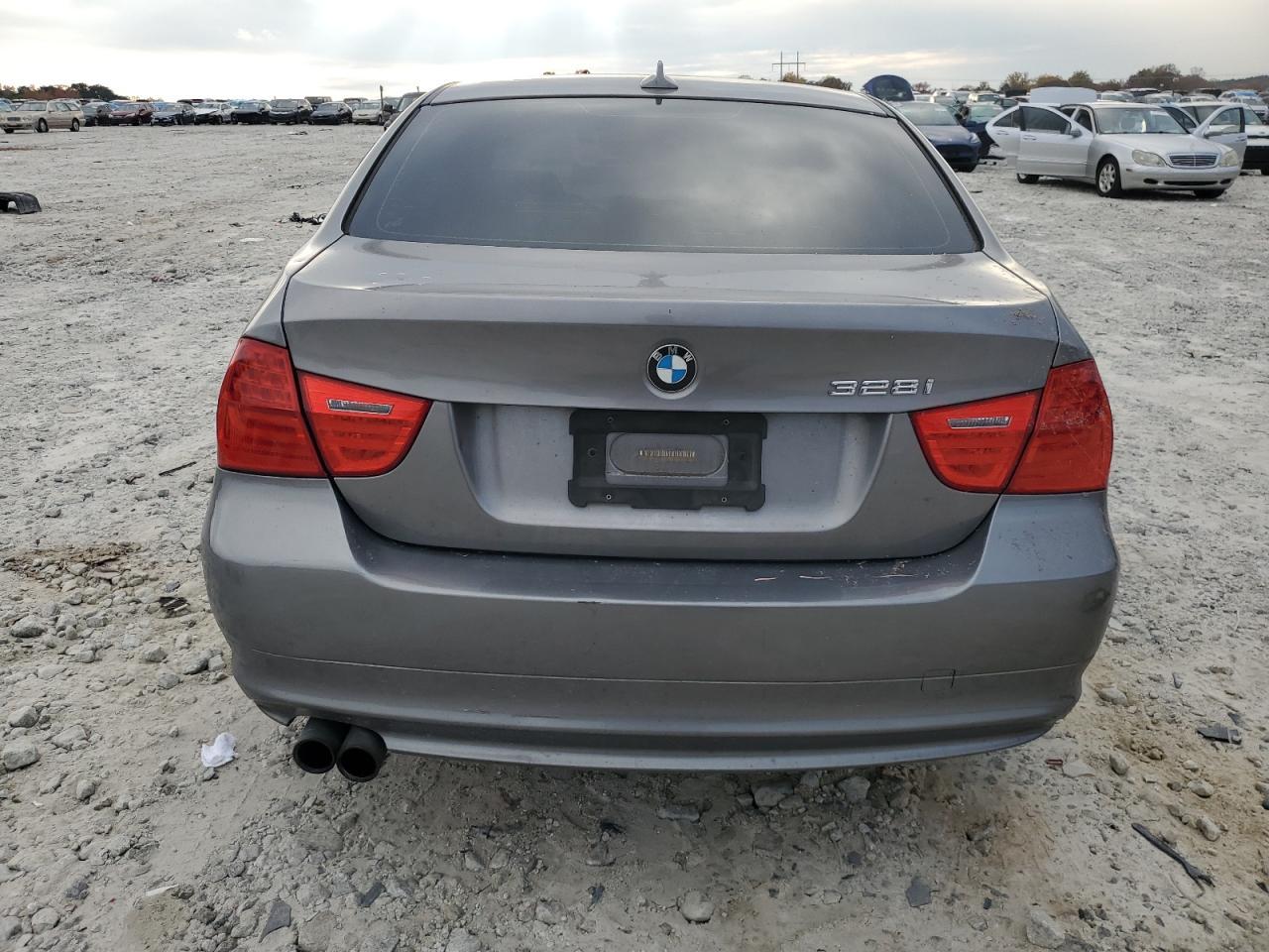2011 BMW 3 SERIES