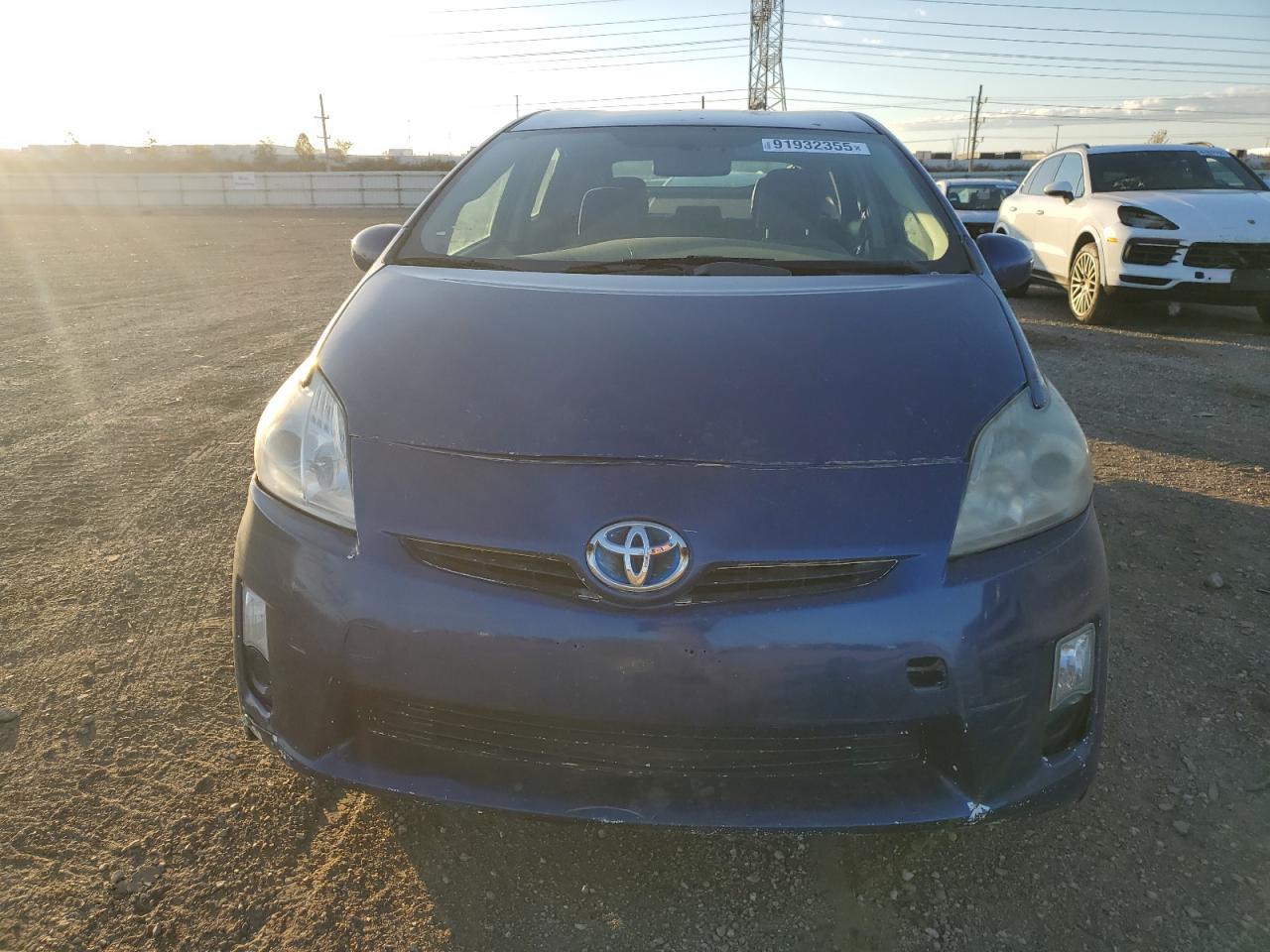 2011 TOYOTA PRIUS