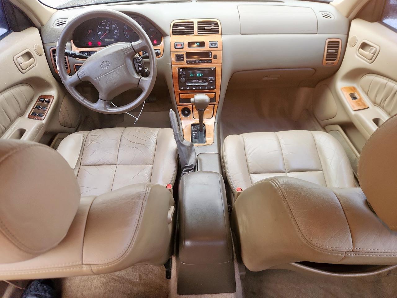 1999 NISSAN Maxima